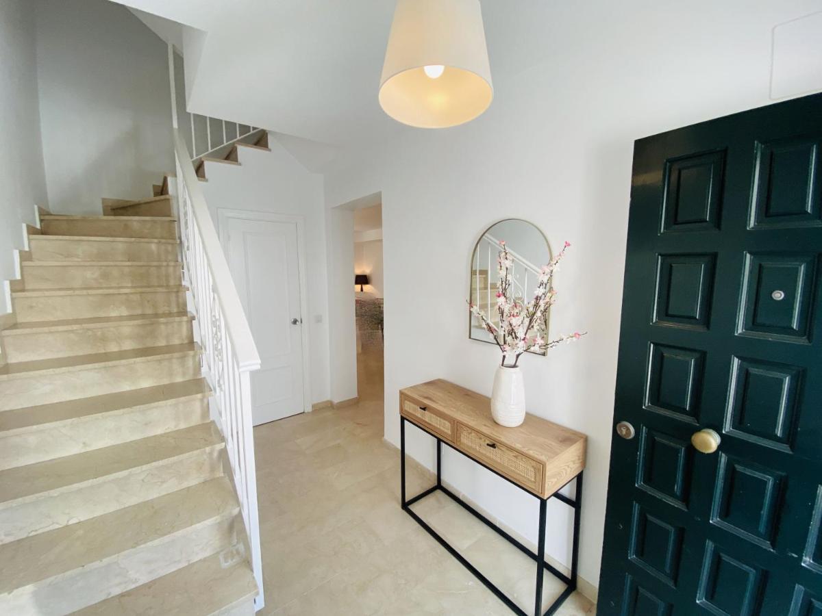 Сasa de vacaciones Escape To Serenity - 3 Bedroom Townhouse By The Sea! *